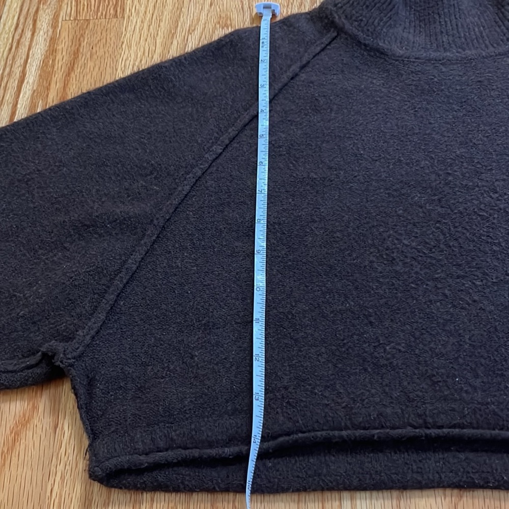 Urban Outfitters Kyla crop brown turtleneck sweater S - Picture 9 of 9